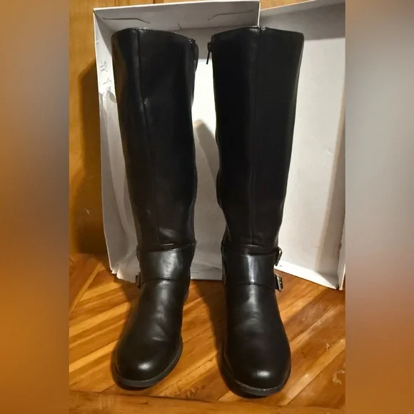 Women’s Knee High Black Leather Boots Size 10W - Picture 8 of 11